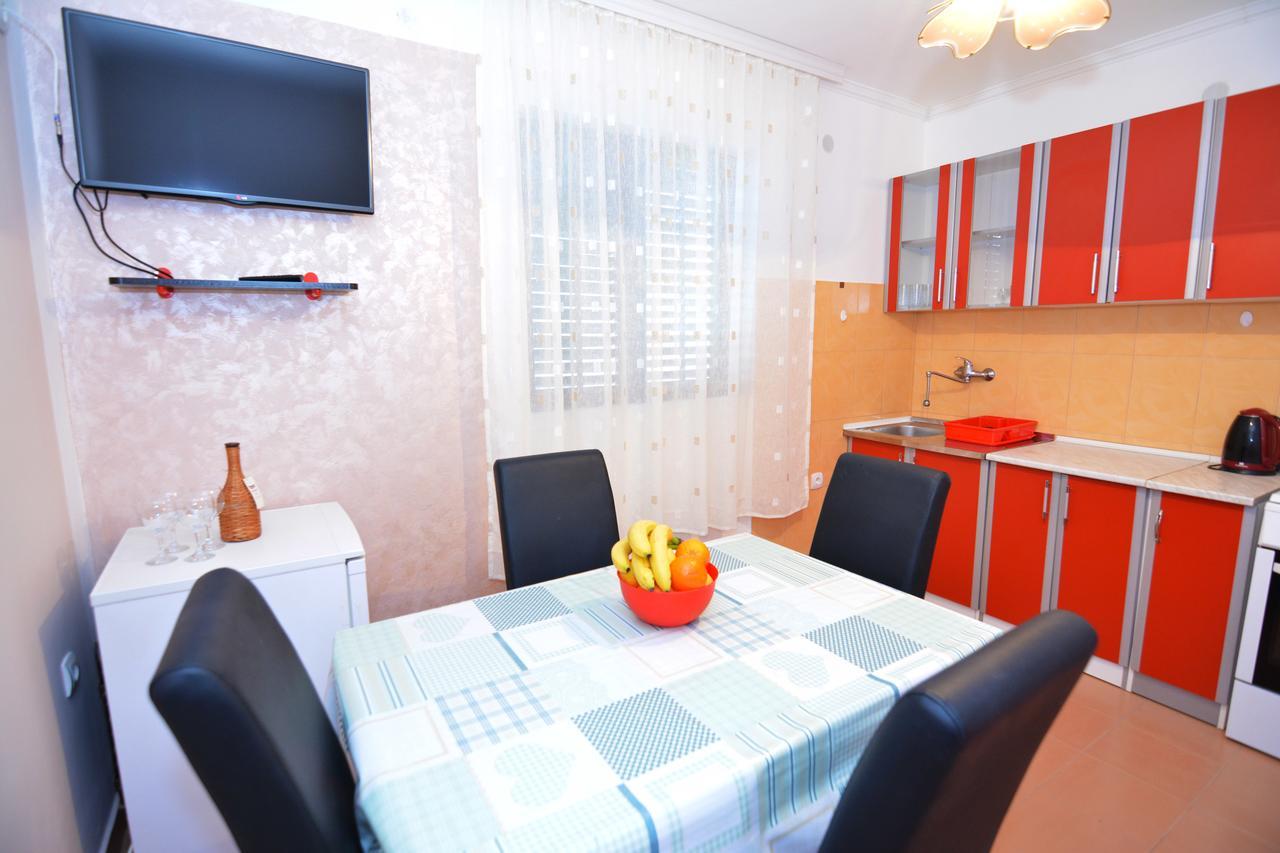 Apartments Jovana Petrovac Exteriér fotografie